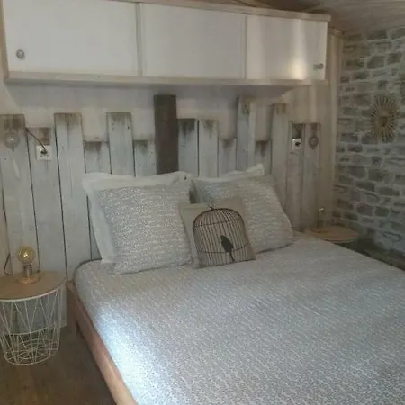 Les Chalets Du Goulet Le Bleymard Exterior photo