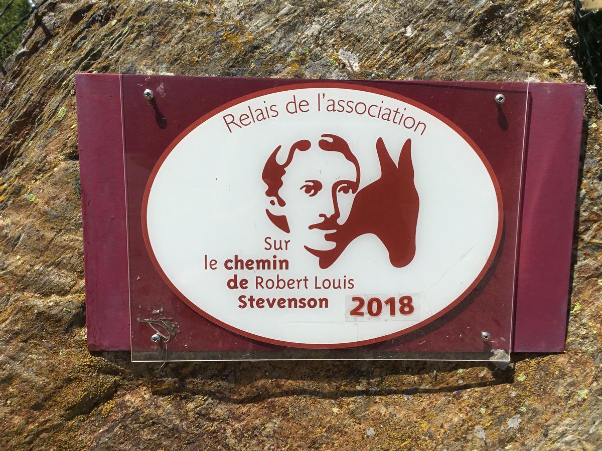 Les Du Goulet Hotel